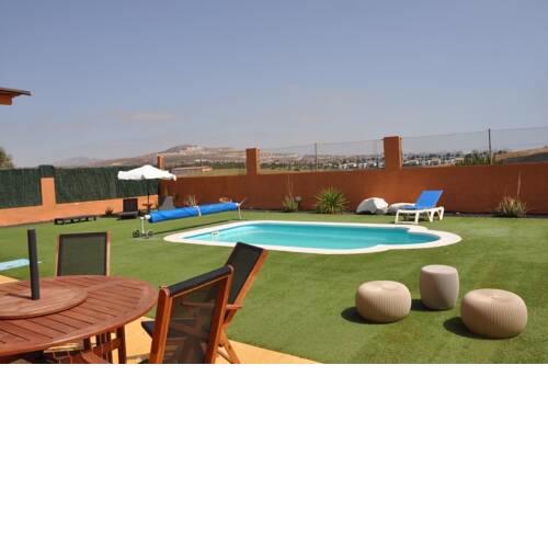 ECO Villa White Suite with climatized pool