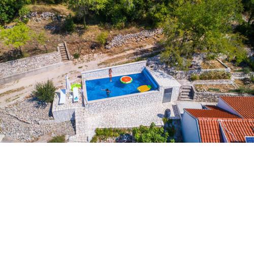 Eco Villa with Pool