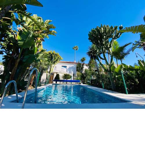 EcoRosa apartment 100 meters from the sea. Heated pool.