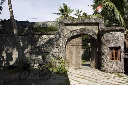 Edhost D'Castillo