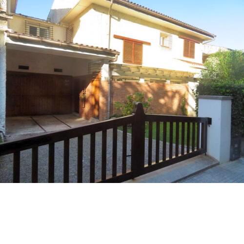 EGONA-ARES Villa adosada junto la playa y del golf