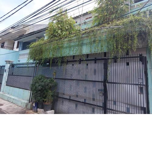 Eiffel Residence Petojo - Female Only