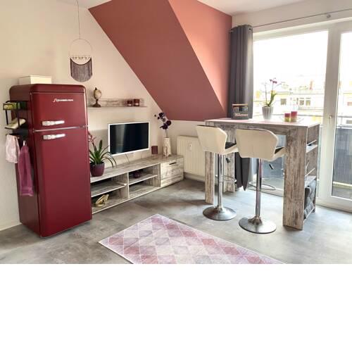Eigenes Apartment im Herzen der Stadt mit Balkon und WLAN II