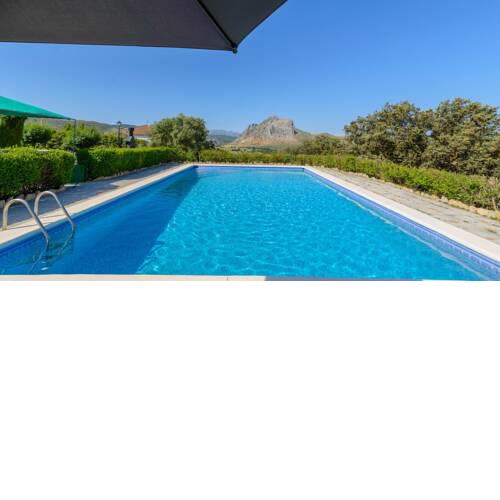 eight people holiday home with glazed veranda twenty km from Antequera