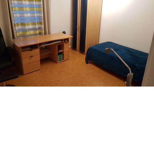 Ein Zimmer in einer 3-Zimmer-Wohnung