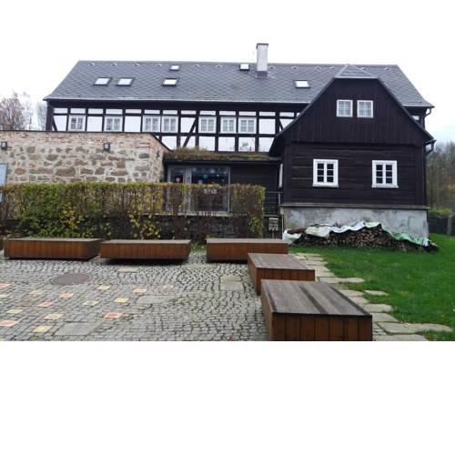 Ekocentrum Oldřichov v Hájích o.p.s.