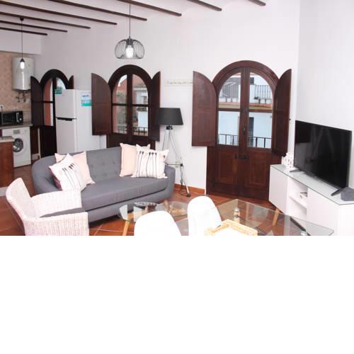 El Capricho de San Fernando, Consigna gratis y Parking a 200mts