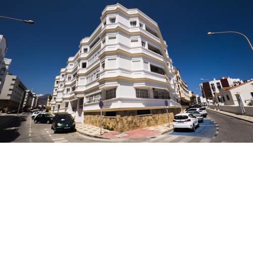 El Chaparil Beach Apartments - 10 steps to beach 10mins walk to Balcon de Europa