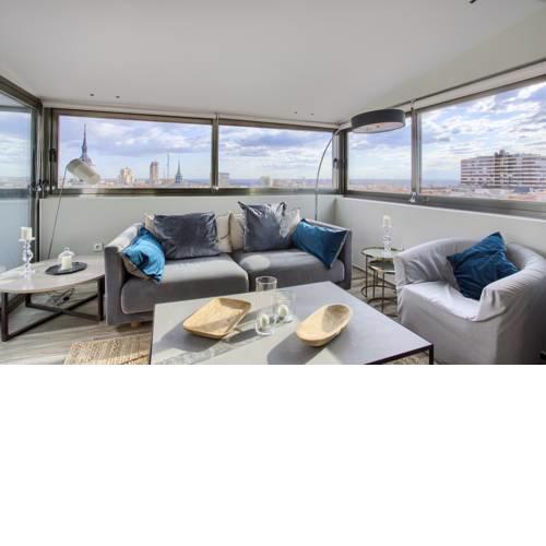 El encanto de Madrid en un hermoso apartamento.
