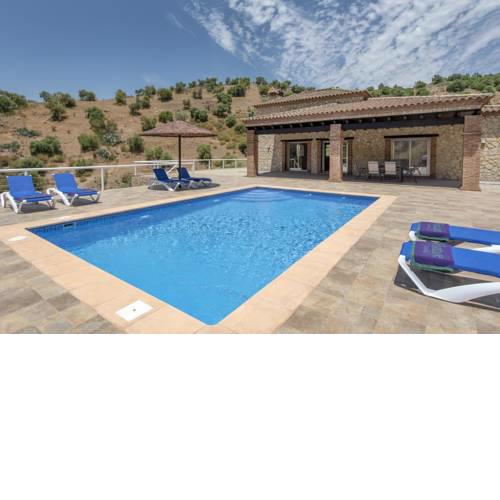 El Gastor Villa Sleeps 6 Air Con