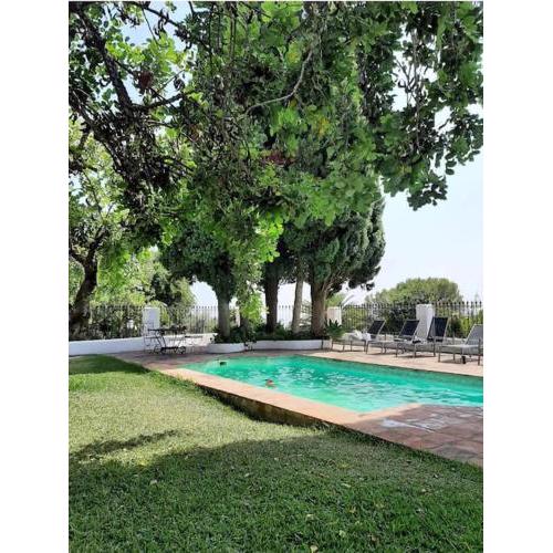 El Refugio del Lago, Exclusiva Casa Rural con Piscina.