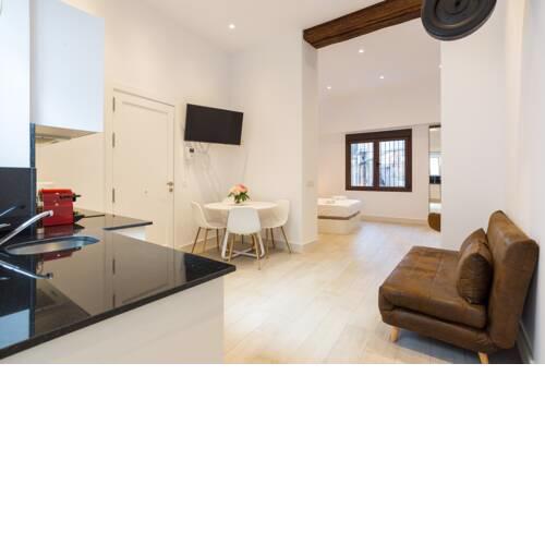 El Teatro Suite/Prime Location/Private Patio
