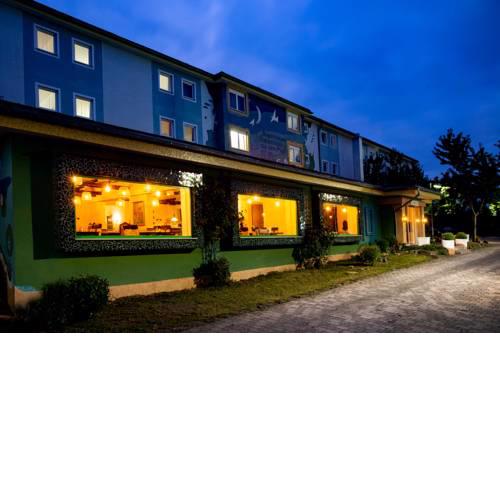 Elan Hotel