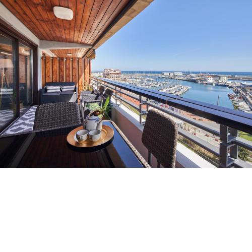 Elegant apt 4 pax 1 min from the beach with Wifi