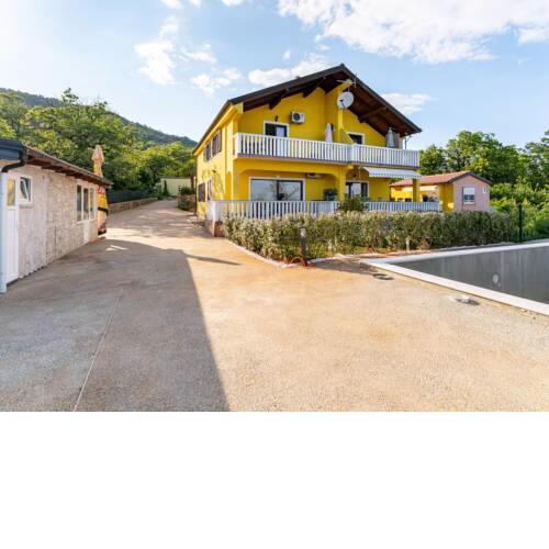 Elegant Holiday Home in Lovran with Swimming Pool