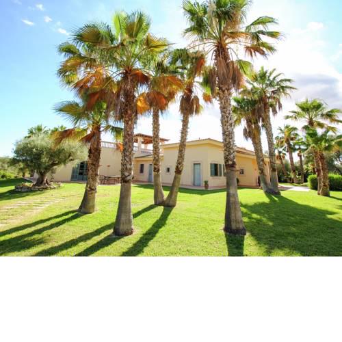 Elegant Luxury Villa in Santanyl with XL Pool