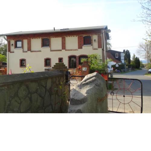 Elegant Mansion in Bastorf near Sea