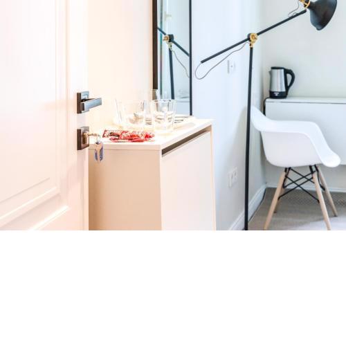 Elegant Studio Flat 5 min to Moda Shore