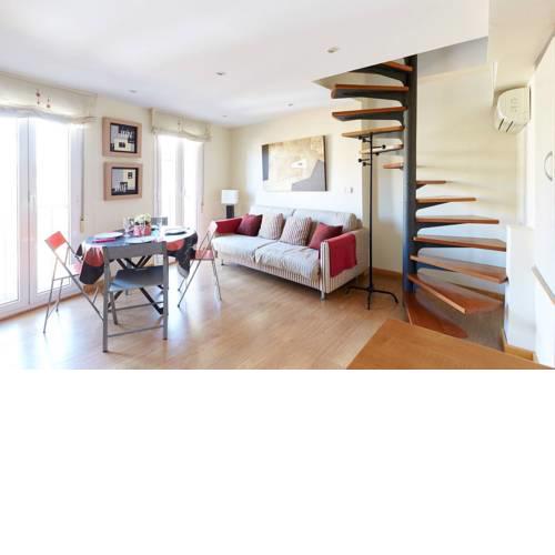 Elegante duplex en casco historico
