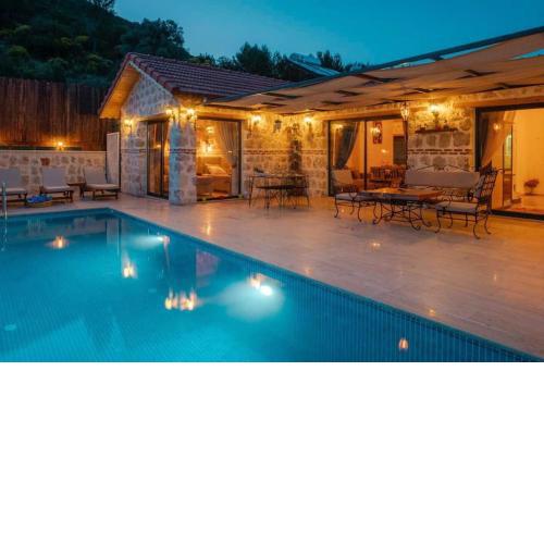 Elisam Villa