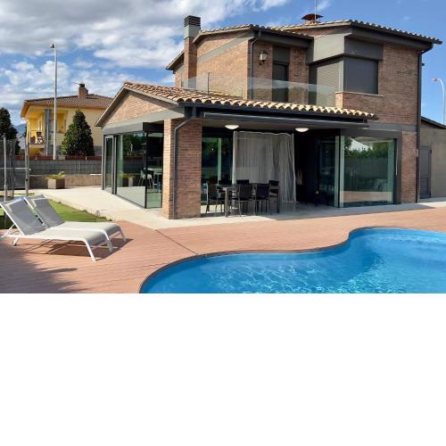 'Els Pins' - Casa amb piscina a tocar de Banyoles