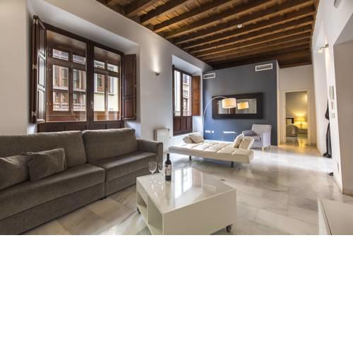 Elvira Suites