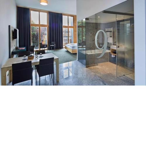ElzLand Hotel 9 Linden "Ferienwohnung"
