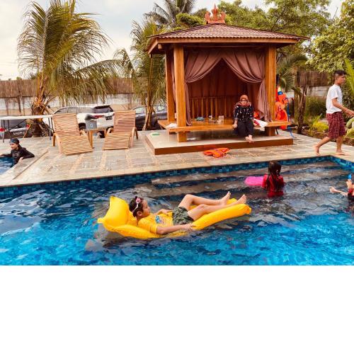 Embay House & Private Pool