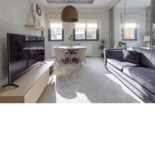 Emeka Suite by FeelFree Rentals
