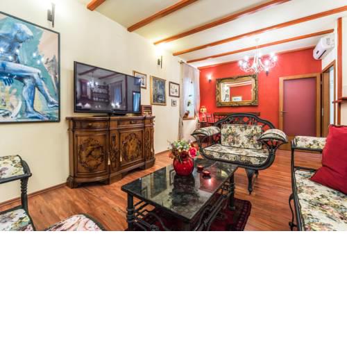 Emperor's Suites