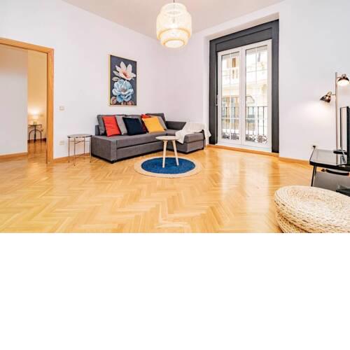 Encantador Apartamento en Chueca junto a Gran Vía, Infantas 1-1 by Batuecas