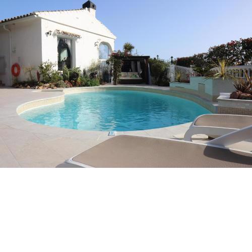 Enchanting villa heated pool