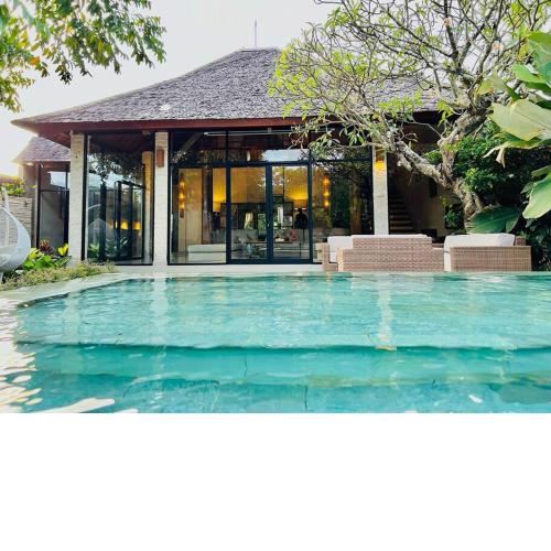 Enclosed luxury villa in 1.500m2 land in Umalas