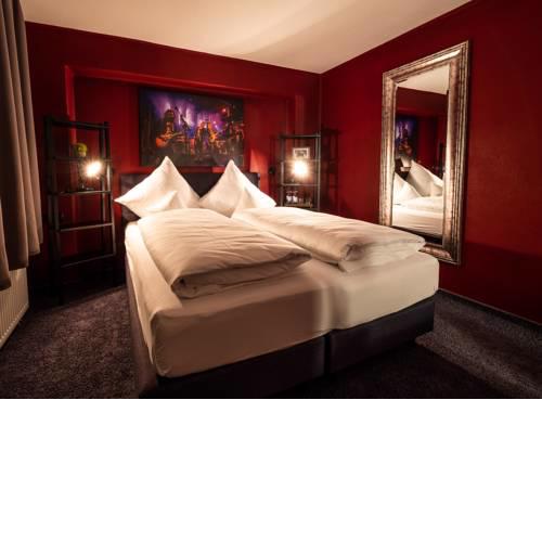 Engel Hotel + Diner