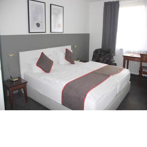 OYO Hotel Enger Hof