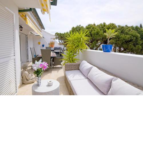 Enjoy El Presidente Penthouse