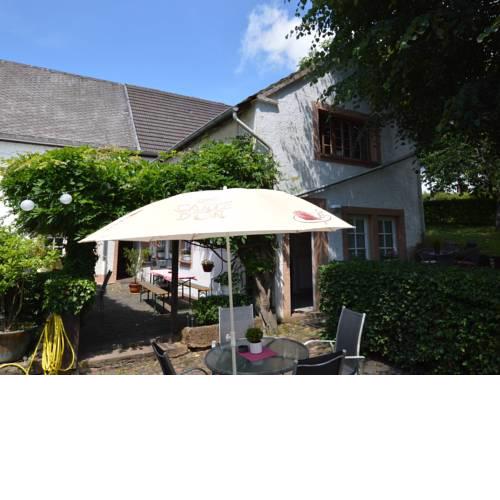 Comfortable Apartment in Meisburg Eifel near Forest
