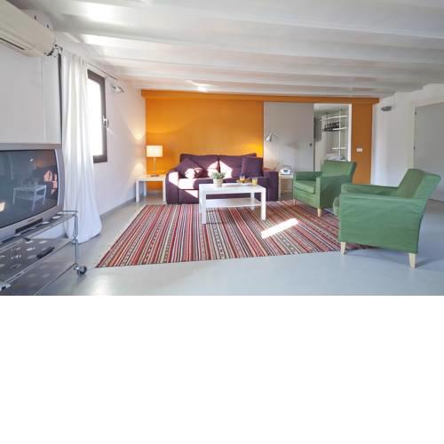 Enjoybarcelona Apartments