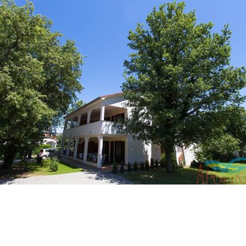 Entising Apartment in VantaÄiÄ‡i amid the Sea