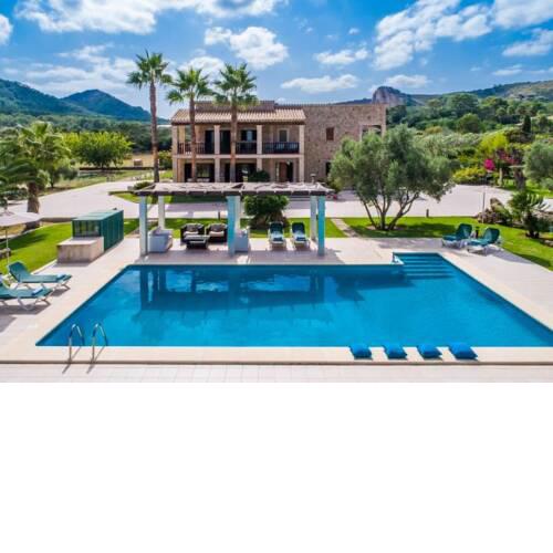 es Barcares Holiday Home Sleeps 10 with Pool Air Con and WiFi