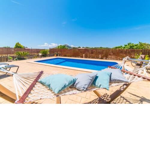 es Barcares Holiday Home Sleeps 3 with Pool and Air Con