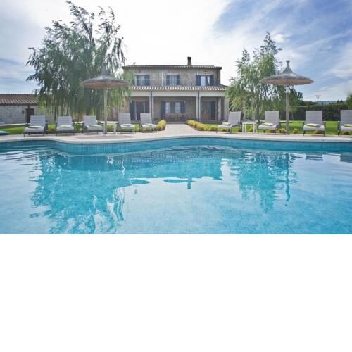 es Barcares Villa Sleeps 10 with Pool Air Con and WiFi