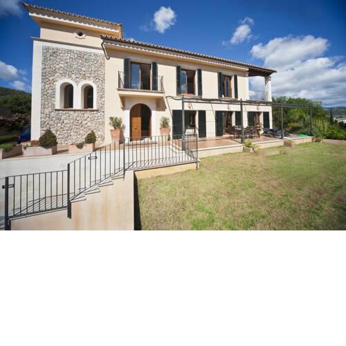 es Capdella Villa Sleeps 10 with Pool Air Con and WiFi