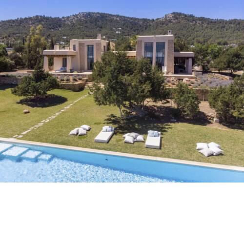 Es Cubells Villa Sleeps 7 with Pool and Air Con