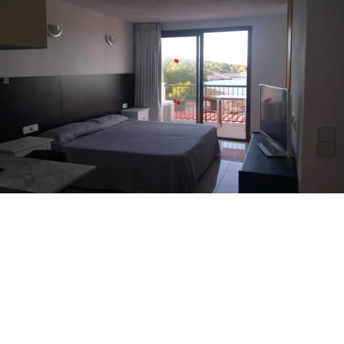 Es Grop Apartments