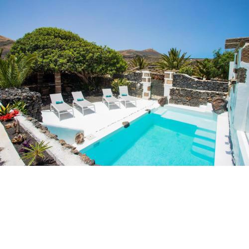 Eslanzarote Testeyna House in Timanfaya Park with pool