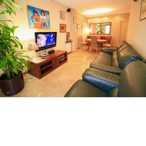 Espacioso apartamento de 4 DORMITORIOS con PARKING