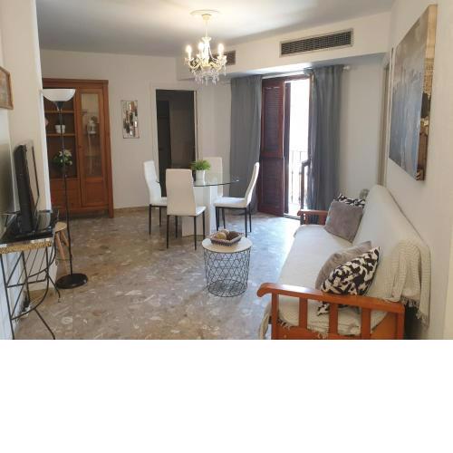 Espacioso Apartamento en Amor de Dios, Alameda