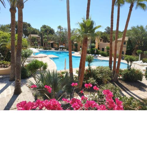 Espectacular bungalow con piscina y vistas al mar