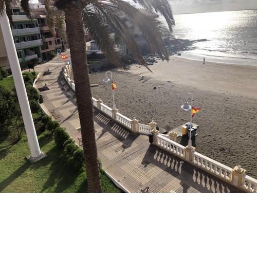 Espectacular en primera línea de la playa